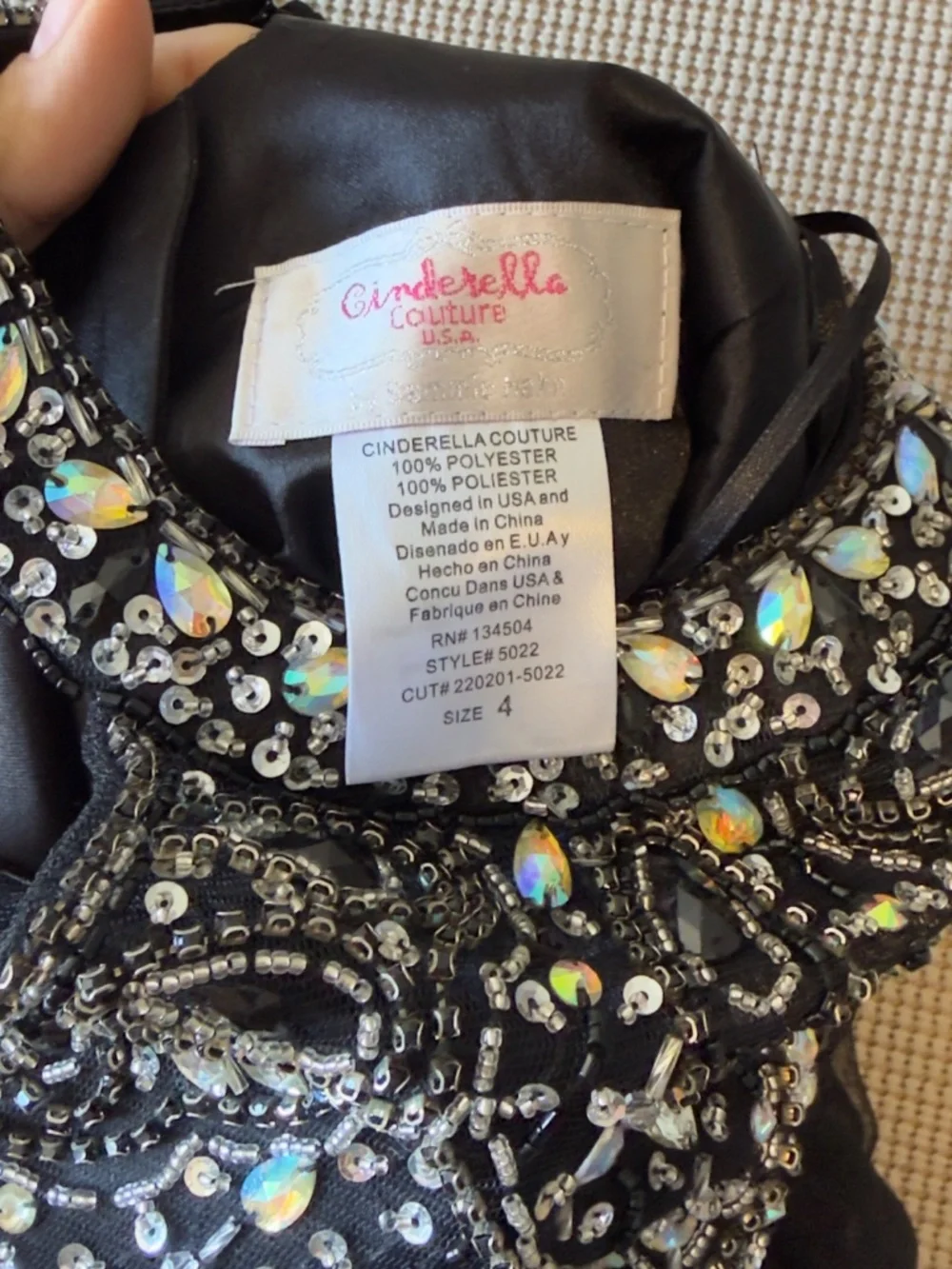 CINDERELLA COUTURE halter illusion neck sleeveless sparkling formal party size 4